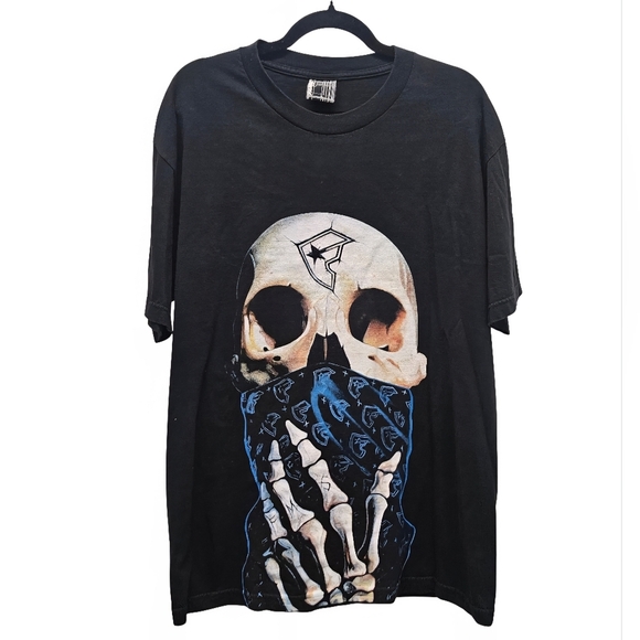 Famous Stars & Straps Other - VTG Y2K Famous Stars & Straps Skull Shirt Black Rock Rap Style Tee Size Large